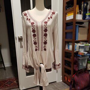 blu pepper by Anthropologie. Size L. Cream Tunic w/ Burgundy Trim.  Tie in Front